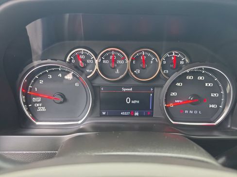 Used 2021 Chevrolet Silverado 1500 LT w/ Convenience Package II AWD/4WD image 16