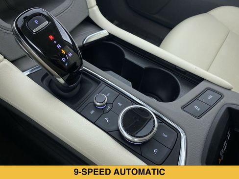 Certified 2023 Cadillac XT6 Premium Luxury FWD image 8