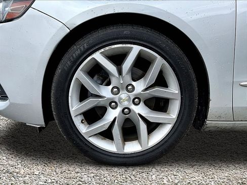 Used 2015 Chevrolet Impala LTZ FWD image 9