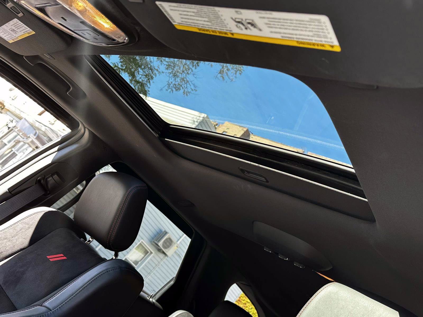 Used 2025 Dodge Durango GT AWD/4WD image 13