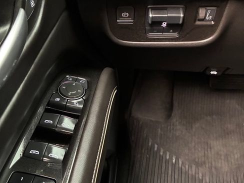 Used 2021 Cadillac Escalade ESV Sport Platinum w/ LPO, ONYX Package AWD/4WD image 31