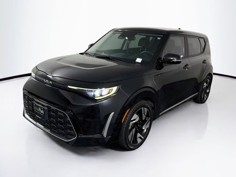 Used 2023 Kia Soul GT-Line w/ GT-Line Technology Package FWD image 3
