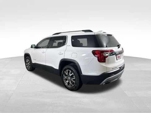 Used 2023 GMC Acadia SLE w/ Driver Convenience Package FWD image 4