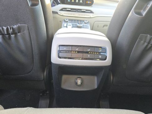 Used 2020 Hyundai Palisade SE image 19