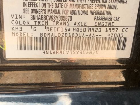 Used 2025 Nissan Sentra SV FWD image 33