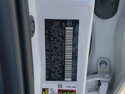 Used 2025 Toyota Camry XSE image 36