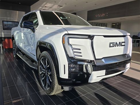 New 2025 GMC Sierra EV Denali image 6