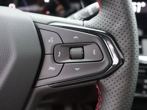 New 2026 Chevrolet Trax RS w/ Sunroof Package image 13