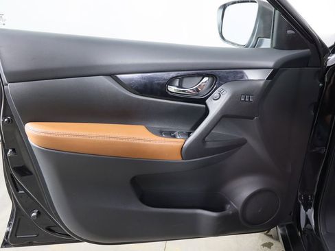 Used 2019 Nissan Rogue SL w/ Premium Package image 20