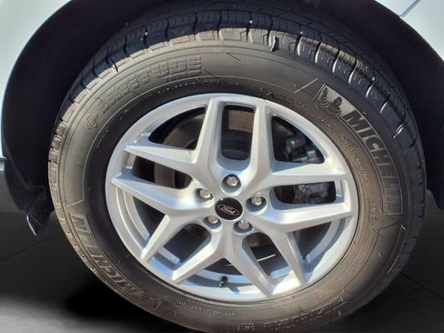 Used 2024 Ford Edge SEL w/ Convenience Package AWD/4WD image 8