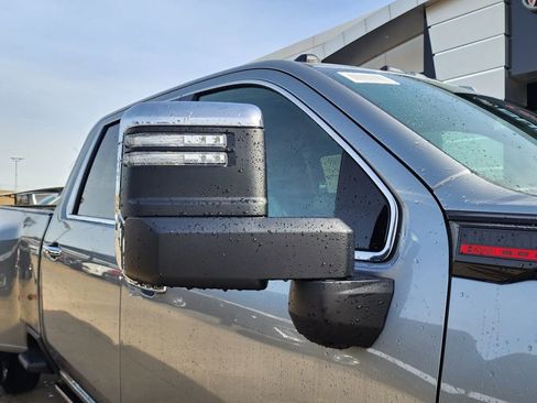 New 2026 GMC Sierra 3500 Denali w/ LPO, Black Badging Package AWD/4WD image 13