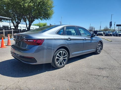 Used 2024 Volkswagen Jetta Sport FWD image 3