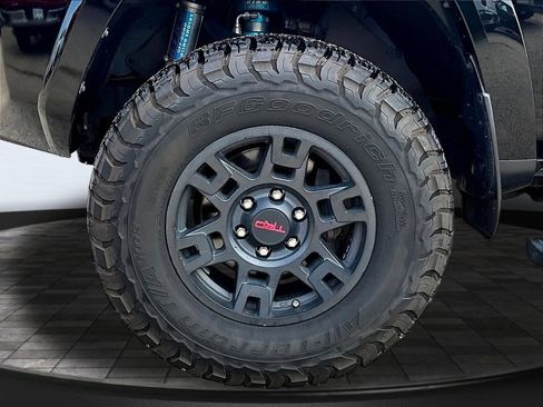 Used 2019 Toyota 4Runner TRD Off-Road Premium AWD/4WD image 35