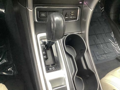 Used 2021 Subaru Ascent Limited w/ Technology Package AWD/4WD image 17