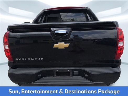 Used 2013 Chevrolet Avalanche LTZ RWD image 13