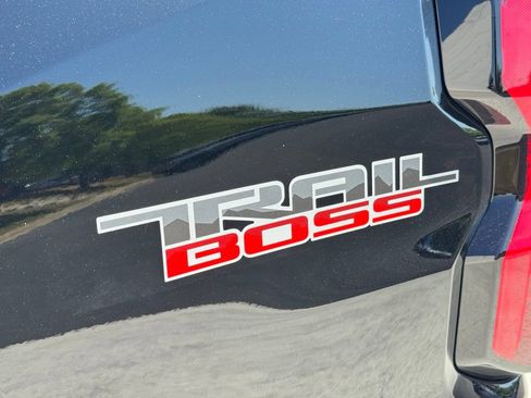 New 2026 Chevrolet Colorado Trail Boss AWD/4WD image 14