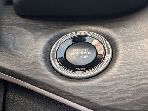 New 2025 Jeep Grand Cherokee L Limited w/ Black Appearance Package image 27