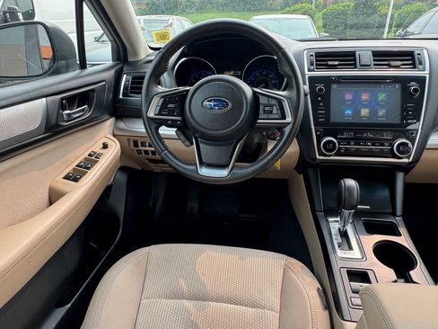 Used 2018 Subaru Outback 2.5i Premium AWD/4WD image 15