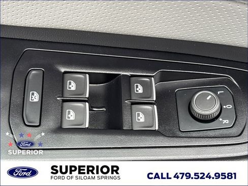 Used 2025 Volkswagen Atlas Peak Edition SE AWD/4WD image 25
