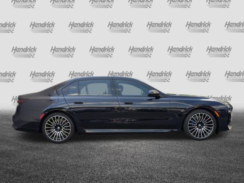 Certified 2025 BMW 760i xDrive w/ Luxury Rear Seating Package AWD/4WD image 10