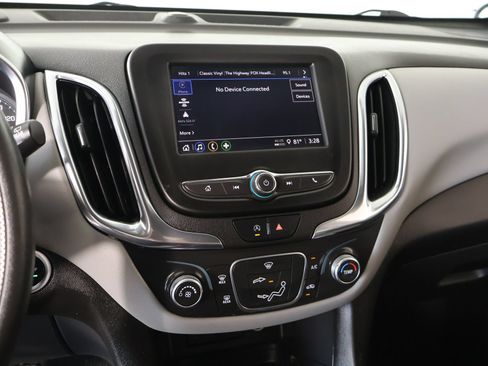 Used 2022 Chevrolet Equinox LT FWD image 5
