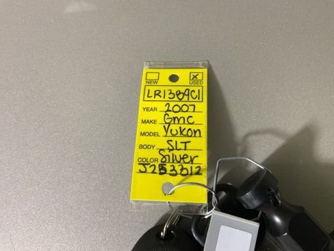 Used 2007 GMC Yukon SLT w/ SLT Preferred Equipment Group image 42