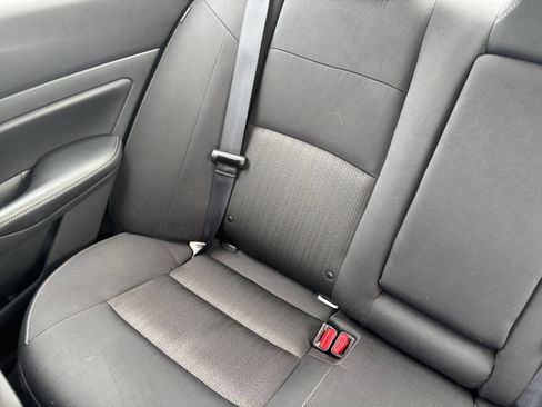 Used 2025 Nissan Altima 2.5 SV FWD image 39