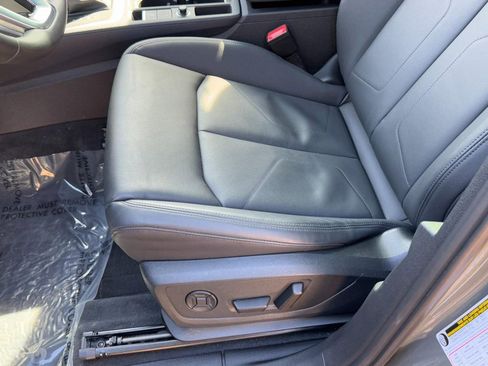 Used 2025 Audi Q3 2.0T Premium w/ Convenience Package image 23