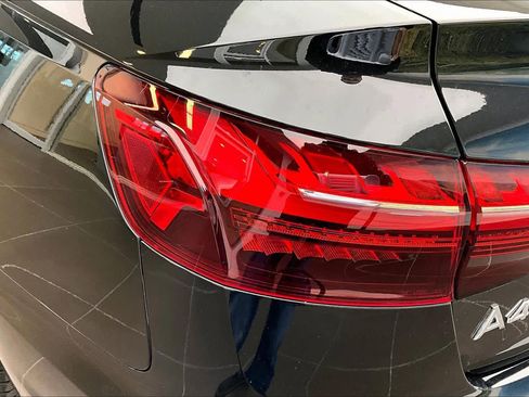 Used 2023 Audi A4 2.0T Premium w/ Convenience Package image 28