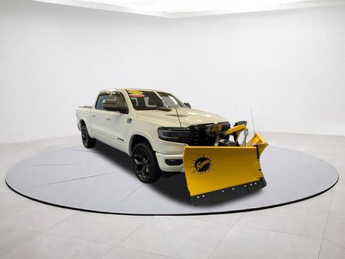 Used 2022 RAM 1500 Limited AWD/4WD image 2