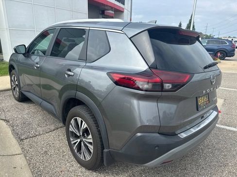 Used 2023 Nissan Rogue SV w/ SV Premium B Package AWD/4WD image 7