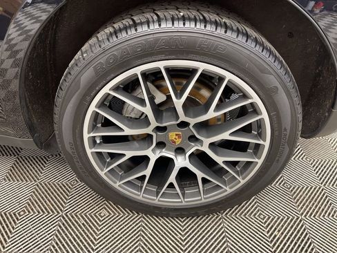 Used 2018 Porsche Macan S image 37