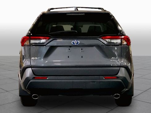 Used 2024 Toyota RAV4 XLE w/ Weather Package AWD/4WD image 5