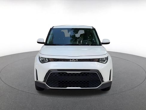 Used 2025 Kia Soul LX w/ LX Technology Package image 4