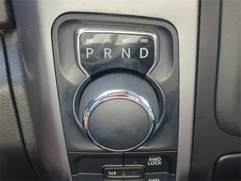 Used 2024 RAM 1500 Classic SLT image 27