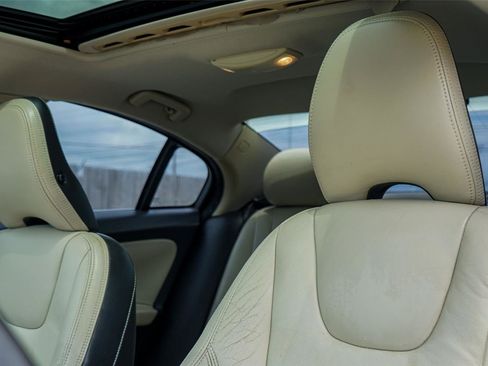 Used 2013 Volvo S60 T5 image 11