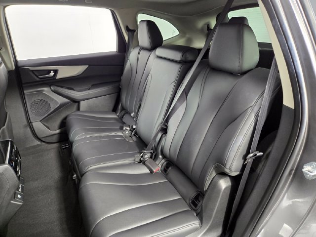 Used 2024 Acura MDX FWD image 16