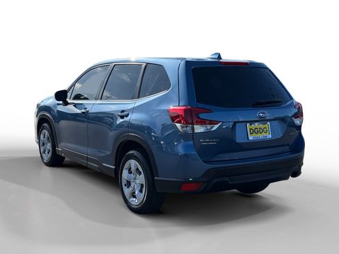 Used 2023 Subaru Forester AWD/4WD image 3