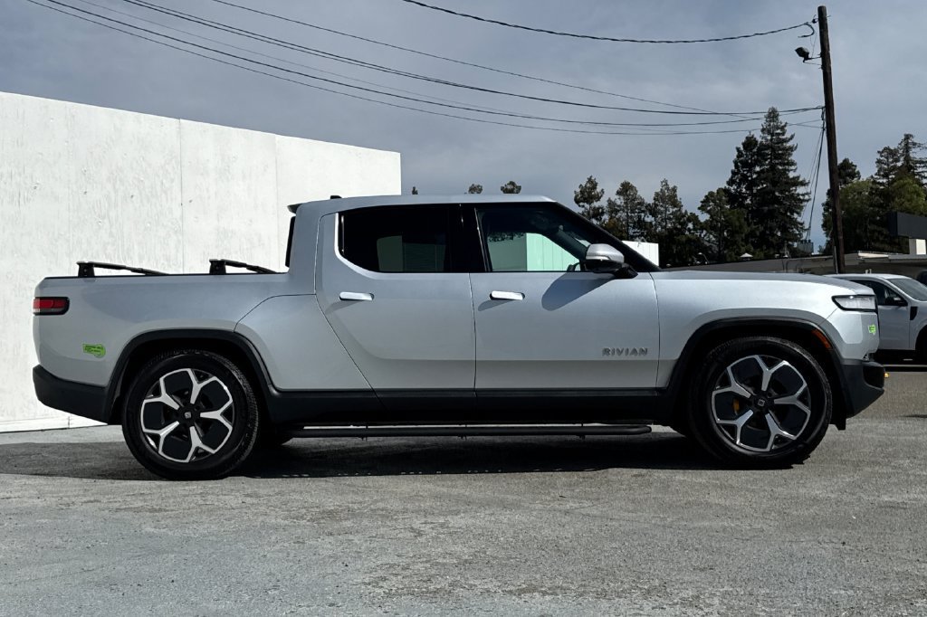 Used 2022 Rivian R1T Adventure AWD/4WD image 2