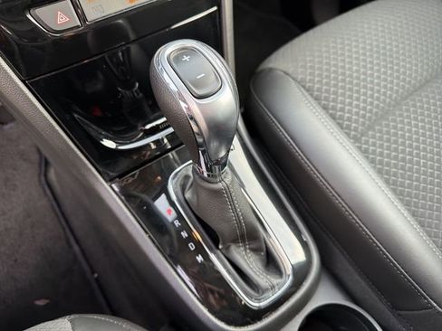 Certified 2022 Buick Encore Preferred w/ Safety Package image 21