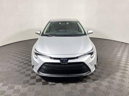 Used 2024 Toyota Corolla LE image 6