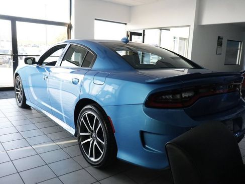 Used 2023 Dodge Charger R/T w/ Plus Group RWD image 31