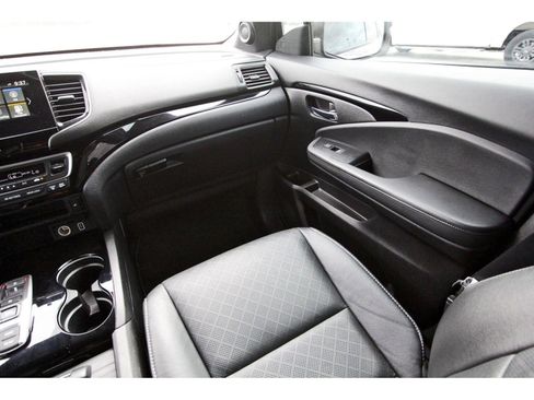 Used 2021 Honda Passport Touring image 13