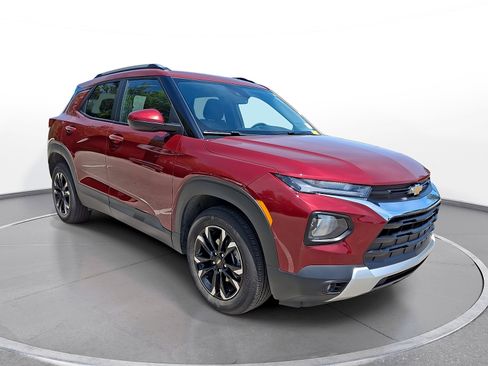 Used 2023 Chevrolet TrailBlazer LT w/ Convenience Package FWD image 1