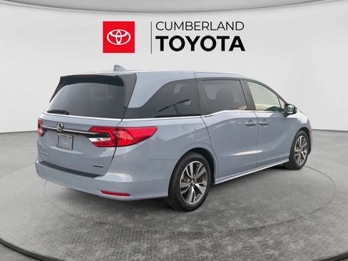 Used 2023 Honda Odyssey Touring image 5