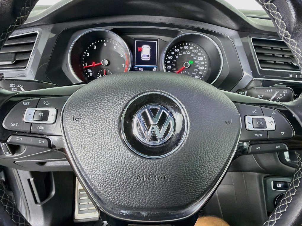 Used 2021 Volkswagen Tiguan SE R-Line AWD/4WD image 16