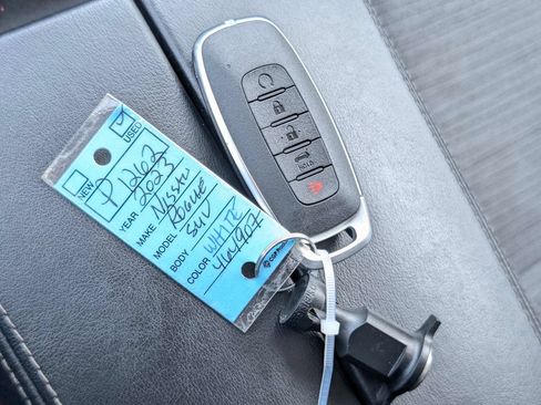 Used 2023 Nissan Rogue SV AWD/4WD image 30