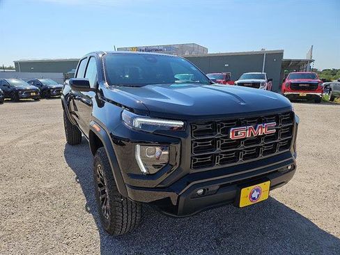 New 2026 GMC Canyon Elevation w/ Convenience Package image 7