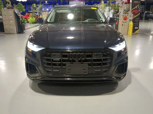 Used 2023 Audi Q8 Prestige AWD/4WD image 3