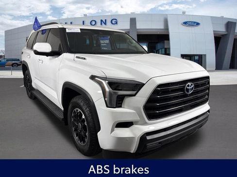 Used 2024 Toyota Sequoia TRD Pro AWD/4WD image 7
